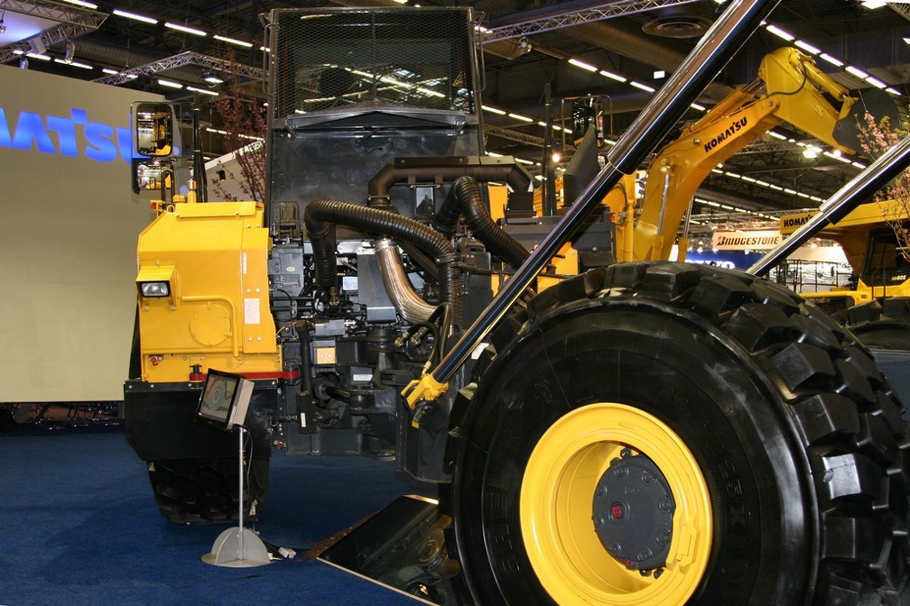 Komatsu HM400