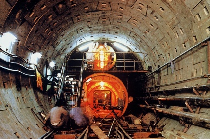 Tunnel en construction