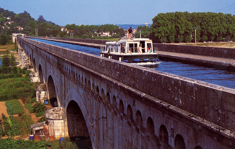 Pont Canal d_Agen