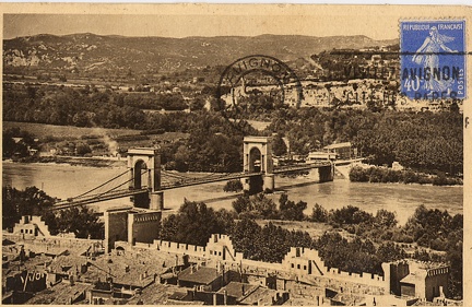 Pont Saint-Bénézet sur le Rhône à Avignon