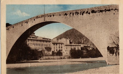 Pont à Nyons