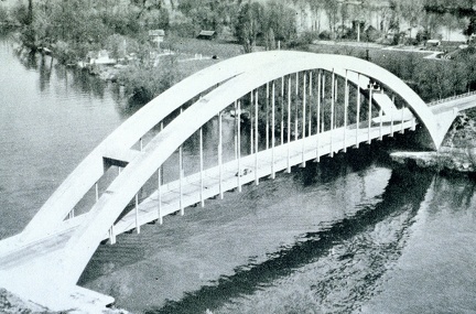 Pont sur la Seine à St-Pierre-du-Vauvray