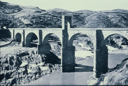 Pont d_Alcantara sur le Tage