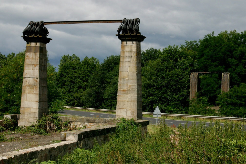 Vestiges du pont Lamothe